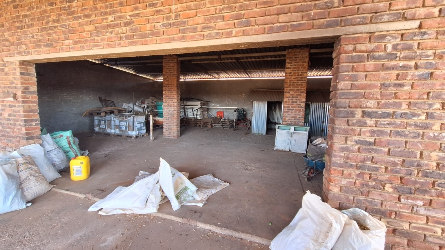 Commercial Property for Sale in Amalia North West